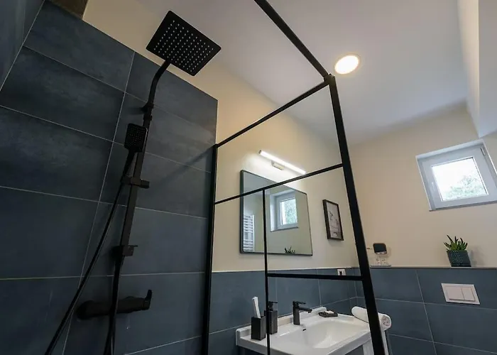 Fabrica 11 Apartman *